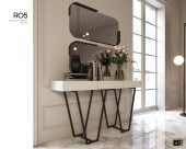 R05 Console Table