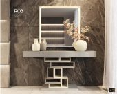 R03 Console table